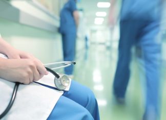 How This HCM Software Feature Can Help Retain Hospital Staff & Reduce Turnover