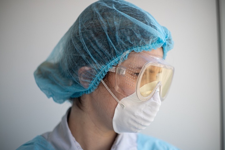 How Healthcare Workers Can Manage Their Mental Health Amidst COVID-19