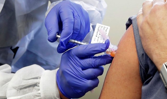  Worries over patient safety reporting hang over early Covid vaccinations