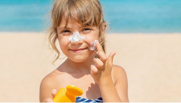 How To Choose The Right Sunscreen For Your Kids