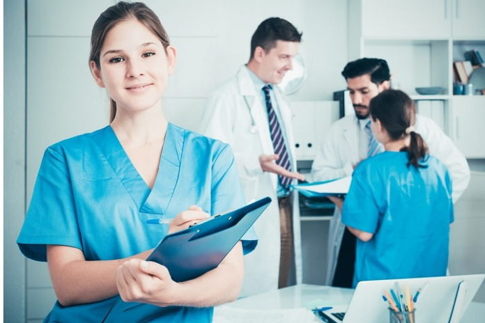 How to Become a Medical Assistant