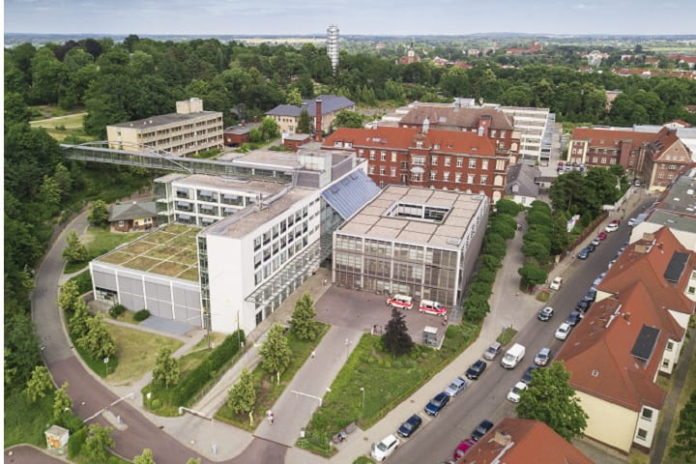 Philips and University Hospital Brandenburg an der Havel sign 10-year partnership to advance patient care