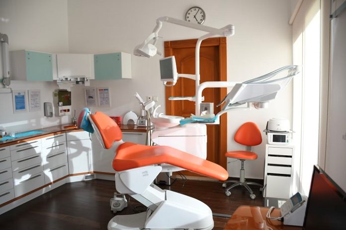 How To Set Up A Successful Dental Business