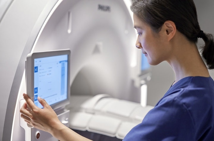 Research from Philips and Vanderbilt shows how decarbonizing healthcare also helps to reduce cost