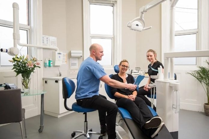 Smile Perfection: What are the Benefits of Veneers