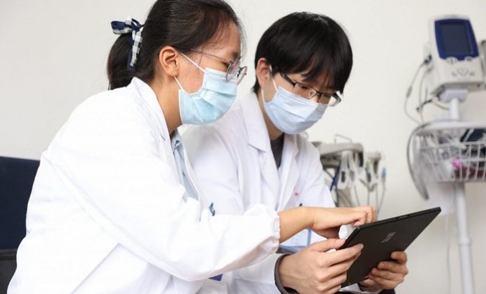 Longhua Hospital integrates Microsoft Surface for Business to enhance its mobile healthcare services